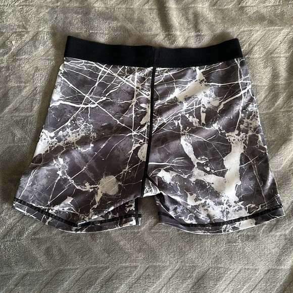 Small DO YOU EVEN women’s workout shorts - Picture 3 of 3
